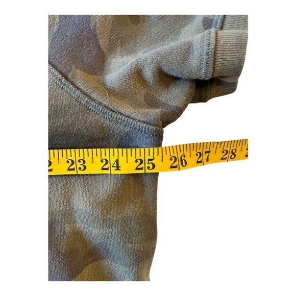 Champion by Todd Snyder Short Sleeve Camo Fleece – XXL - Picture 3 of 4